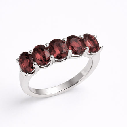 Anillo De Plata 925 Media Churumbela Con Granate Oval