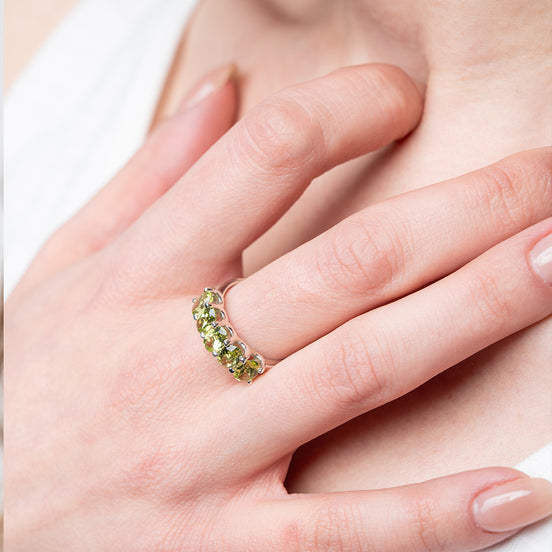 Anillo De Plata .925 Media Churumbela Con Peridoto Oval