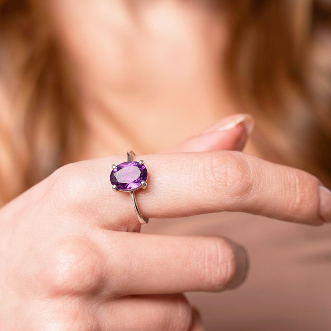 Anillo De Plata .925 Solitario Con Amatista Oval