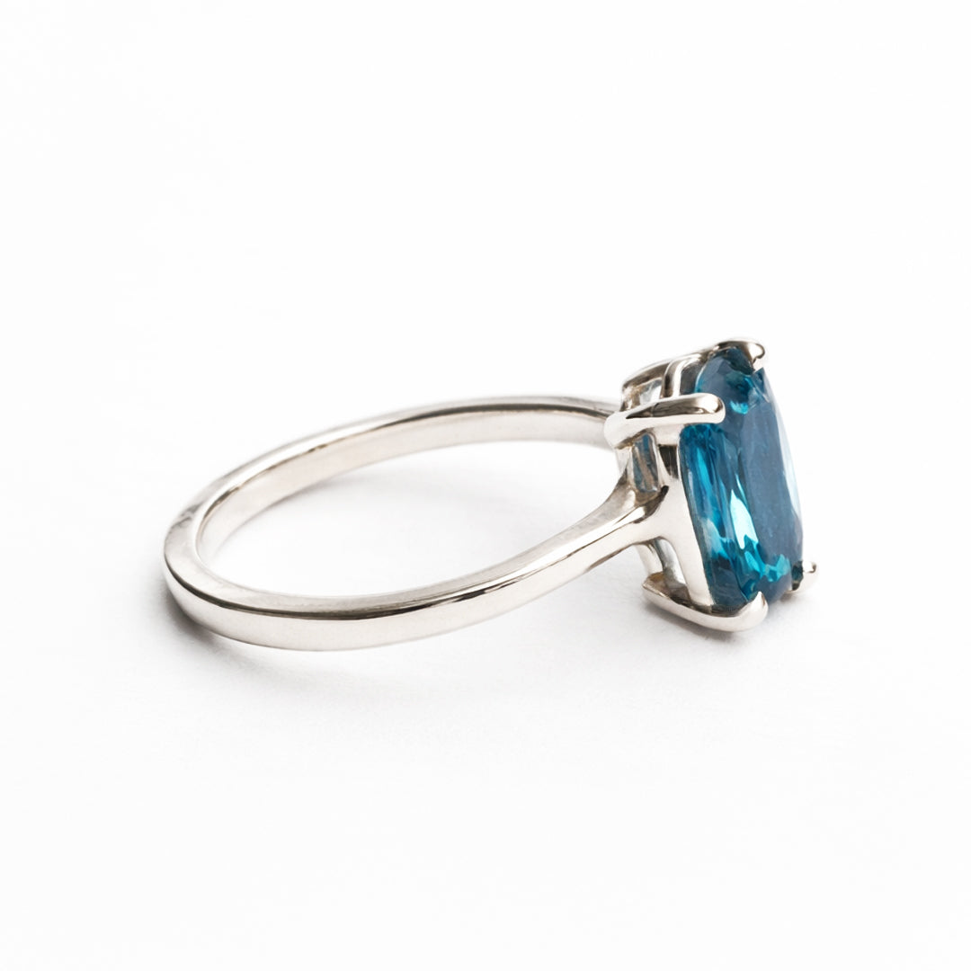 Anillo De Plata .925 Solitario Con Topacio London