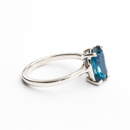 Anillo De Plata .925 Solitario Con Topacio London