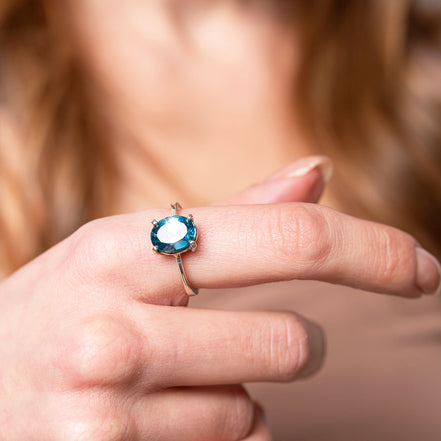 Anillo De Plata .925 Solitario Con Topacio London