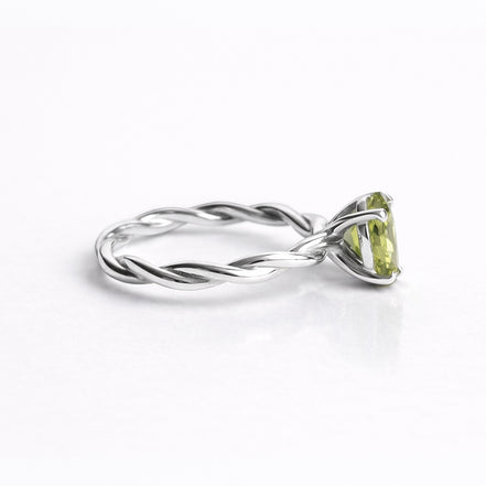 Anillo De Plata .925 Torzal Con Peridoto
