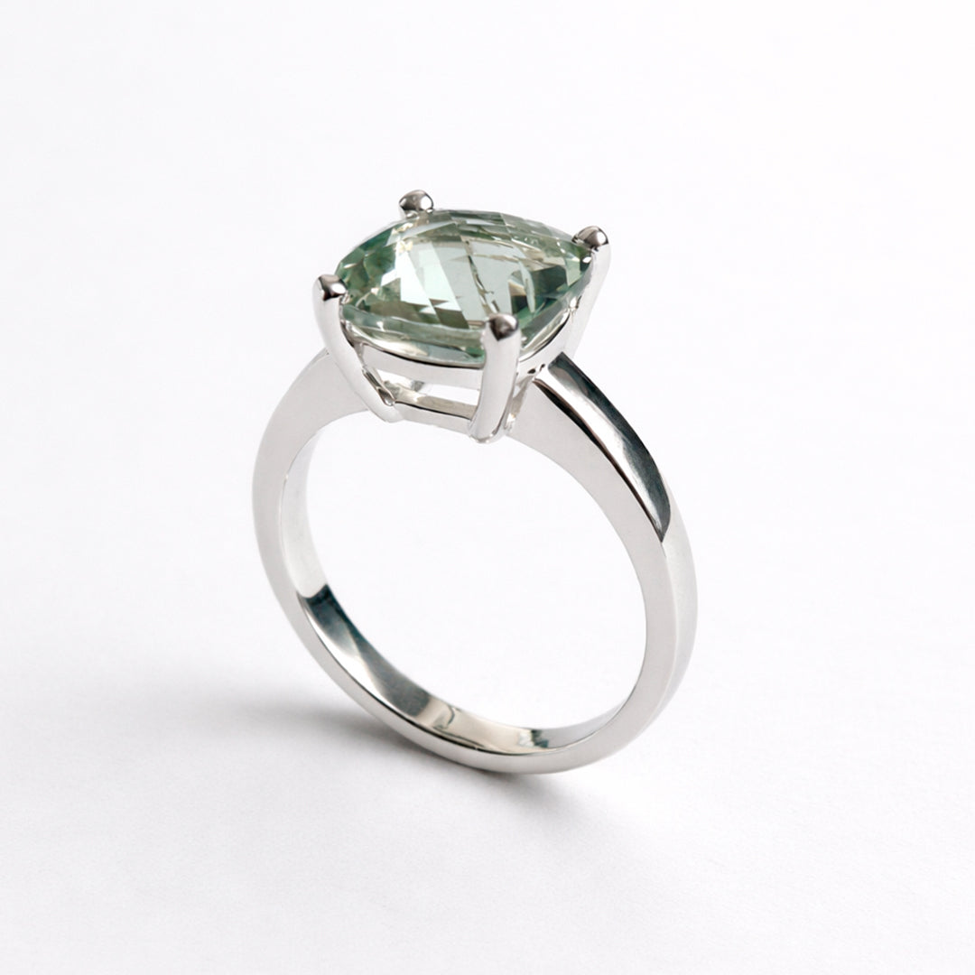 Anillo De Plata .925 Con Amatista Verde Cushion