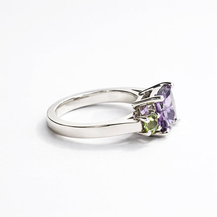 Anillo De Plata .925 Triada Con Amatista Y Peridoto