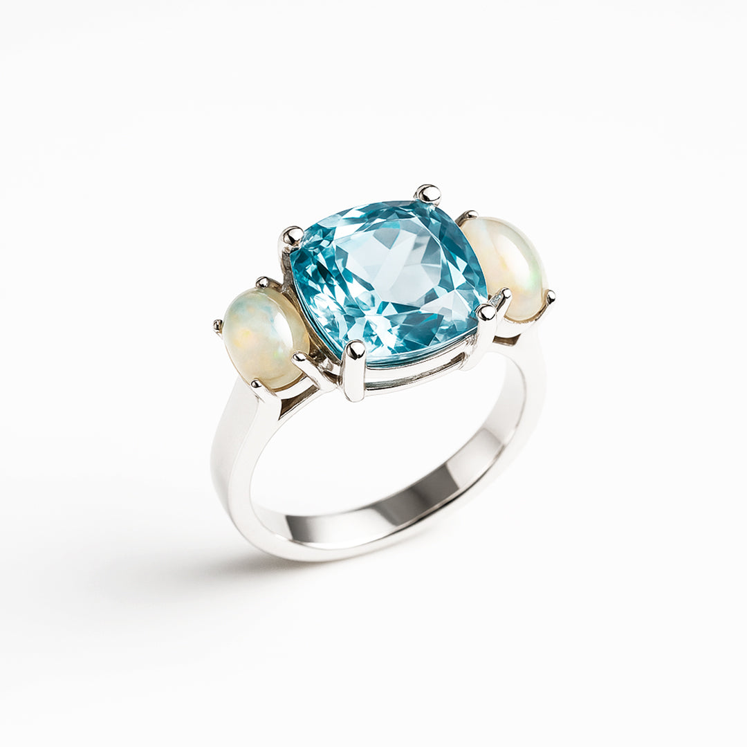 Anillo De Plata .925 Triada Con Topacio Azul Y Ópalos Etíopes