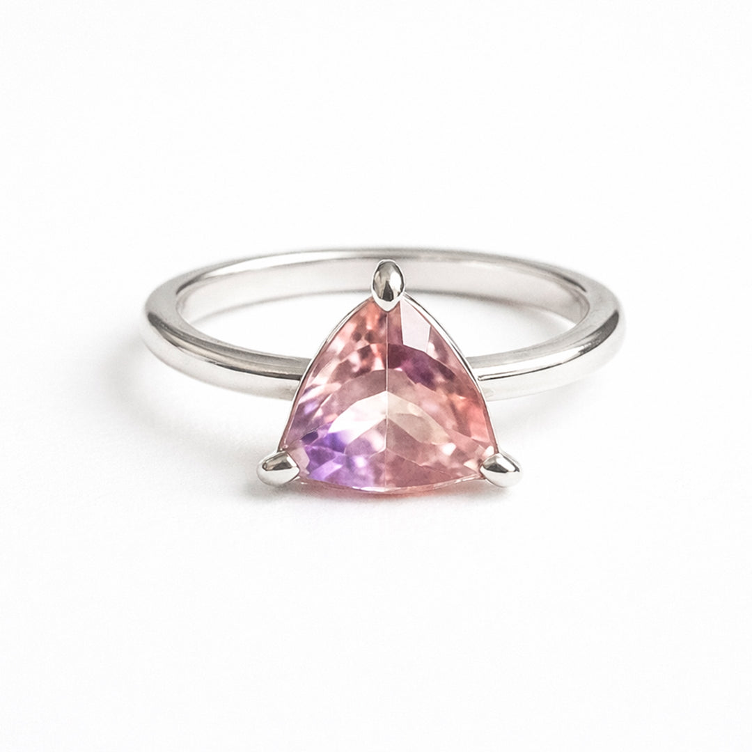 Anillo De Plata .925 Con Ametrino Corte Trilliant