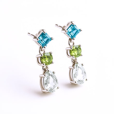 Aretes Largos Plata .925 Con Topacio Azul, Peridoto Y Amatista Verde Corte Tres Piedras